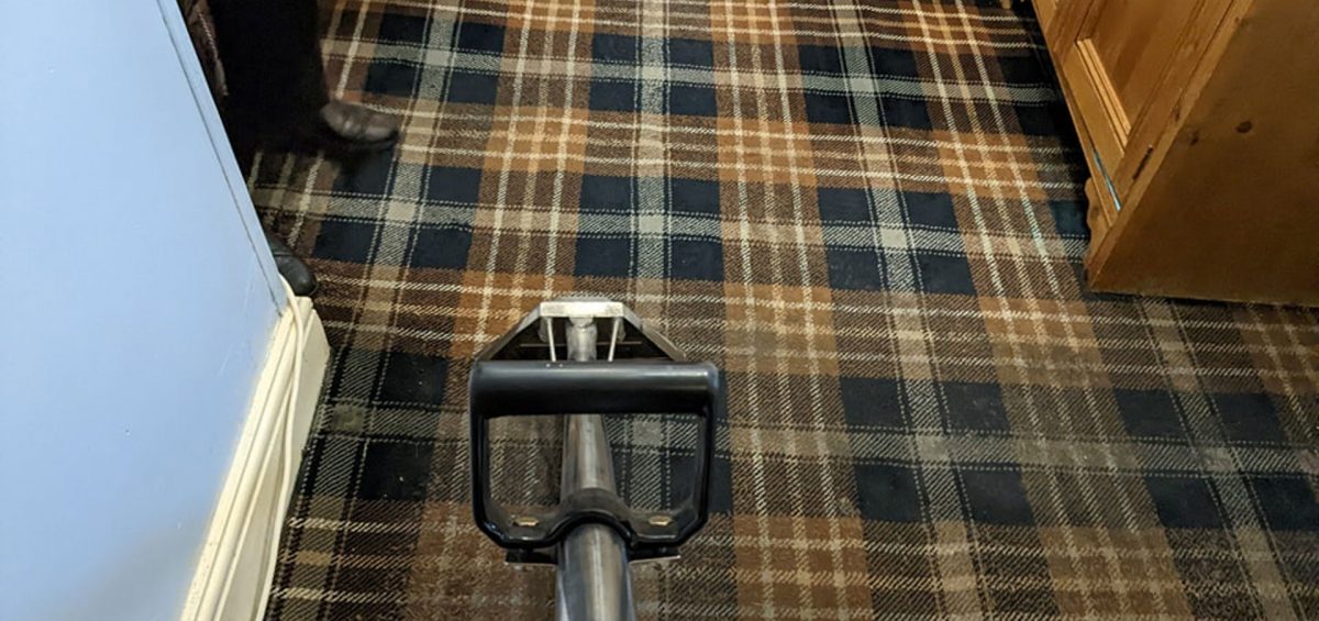 Steam Cleaning vs Dry Carpet Cleaning: Which Is Best for Your Home?